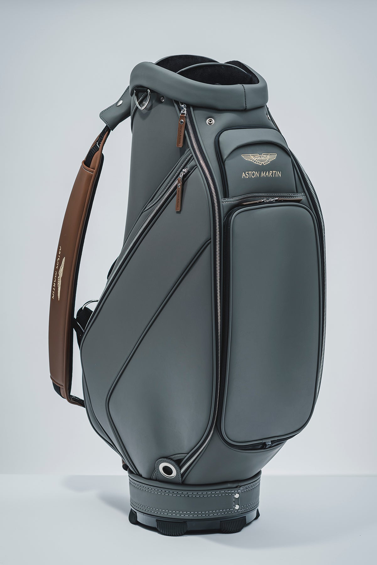 DBX_Golf_5_2048x.jpg?v=1725627847