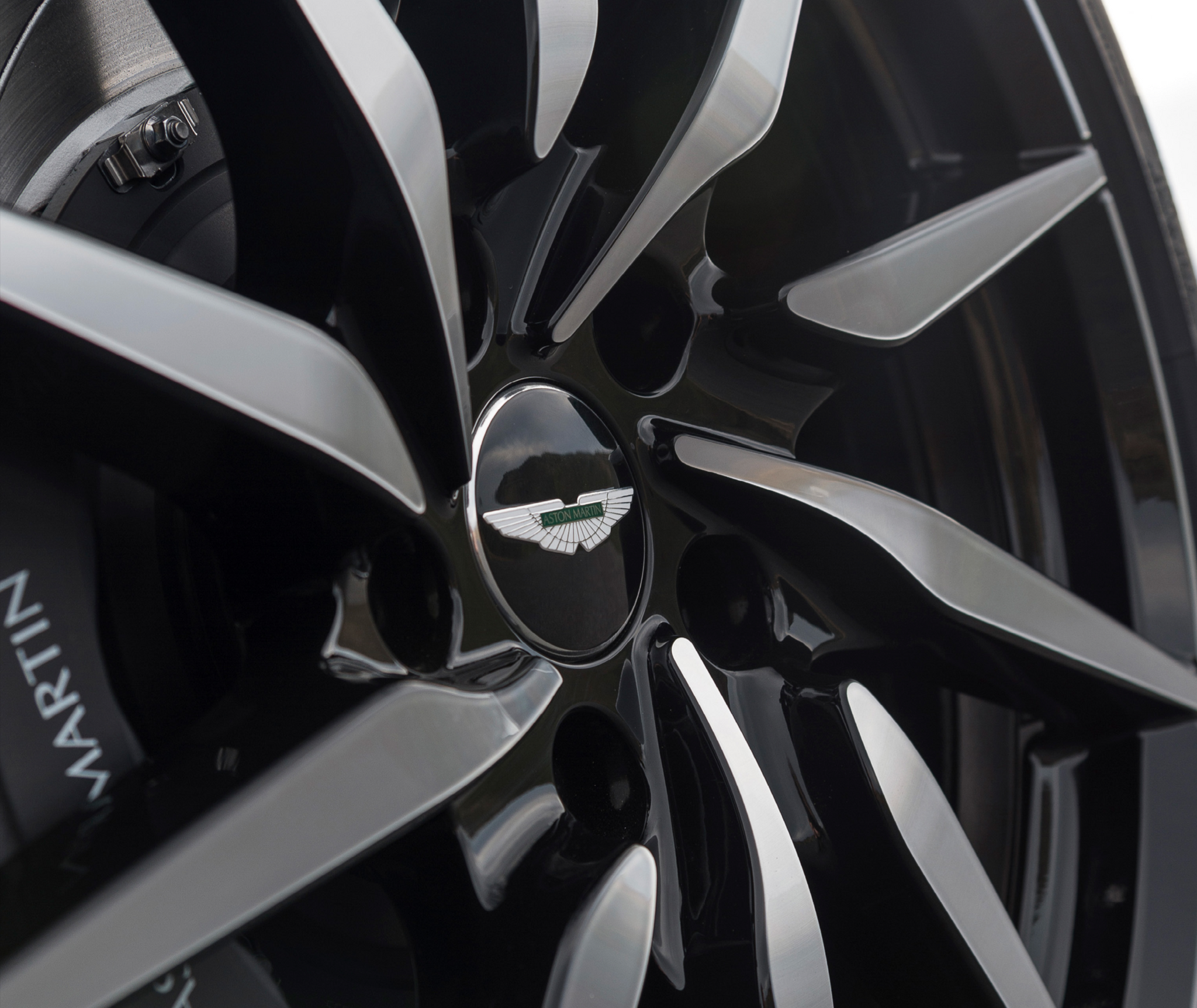 21MM Wheel Nuts | Wheels and Tyres | V8 Vantage 2006 Onwards Aston
